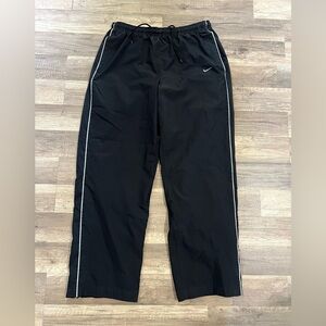 Nike Men’s Black and White Lined Polyester Slick Track Pants Size Large